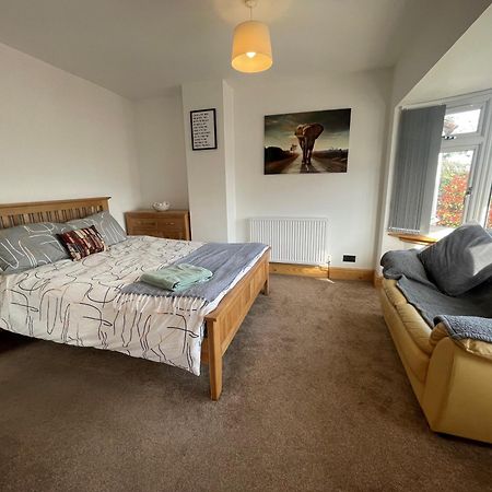 45 Mold Road Wrexham Exterior foto